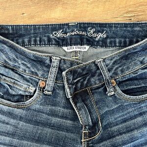 American Eagle women’s size 4 super stretch skinny jeans